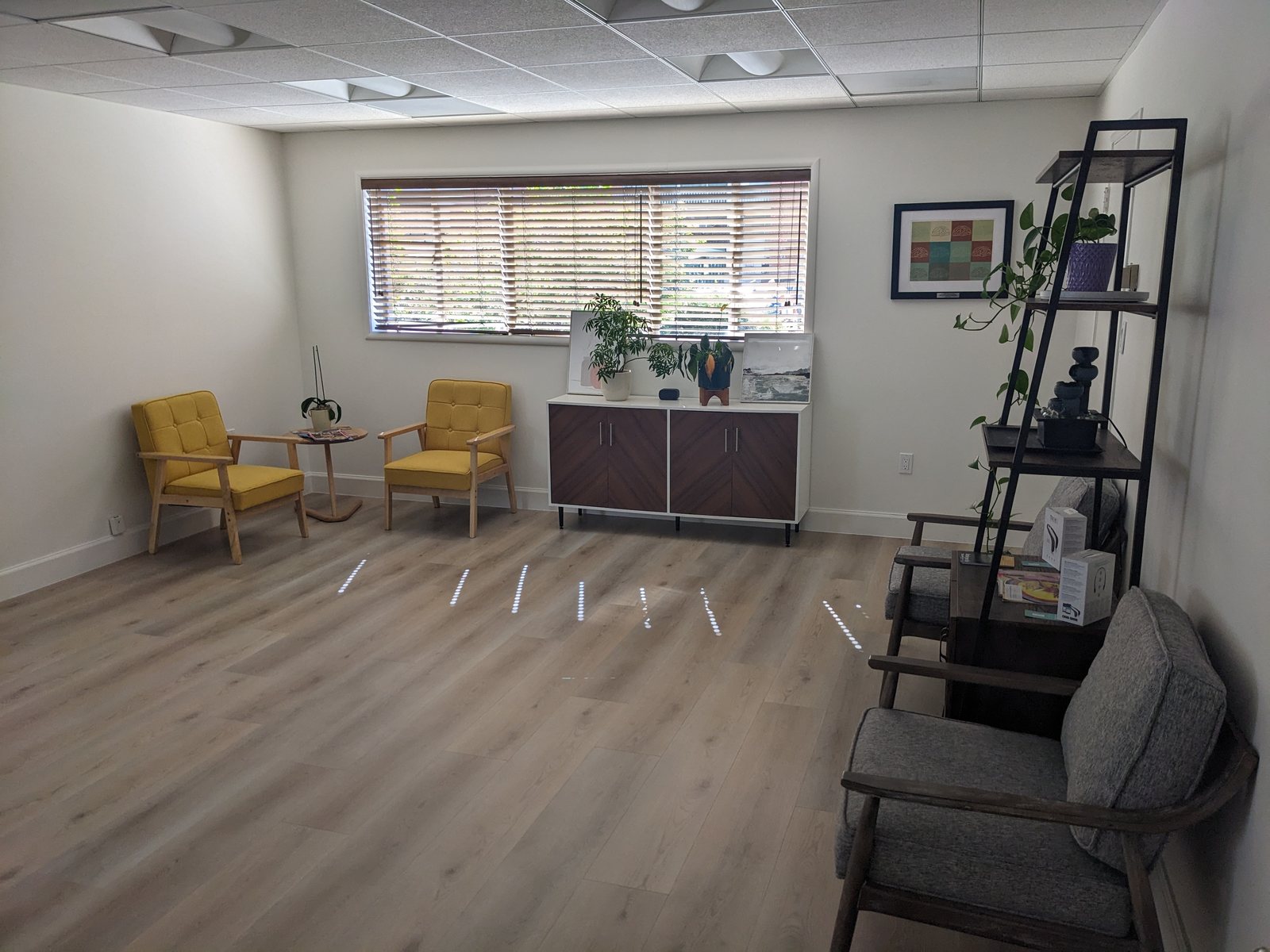 Oakland — the Suite 200 waiting room